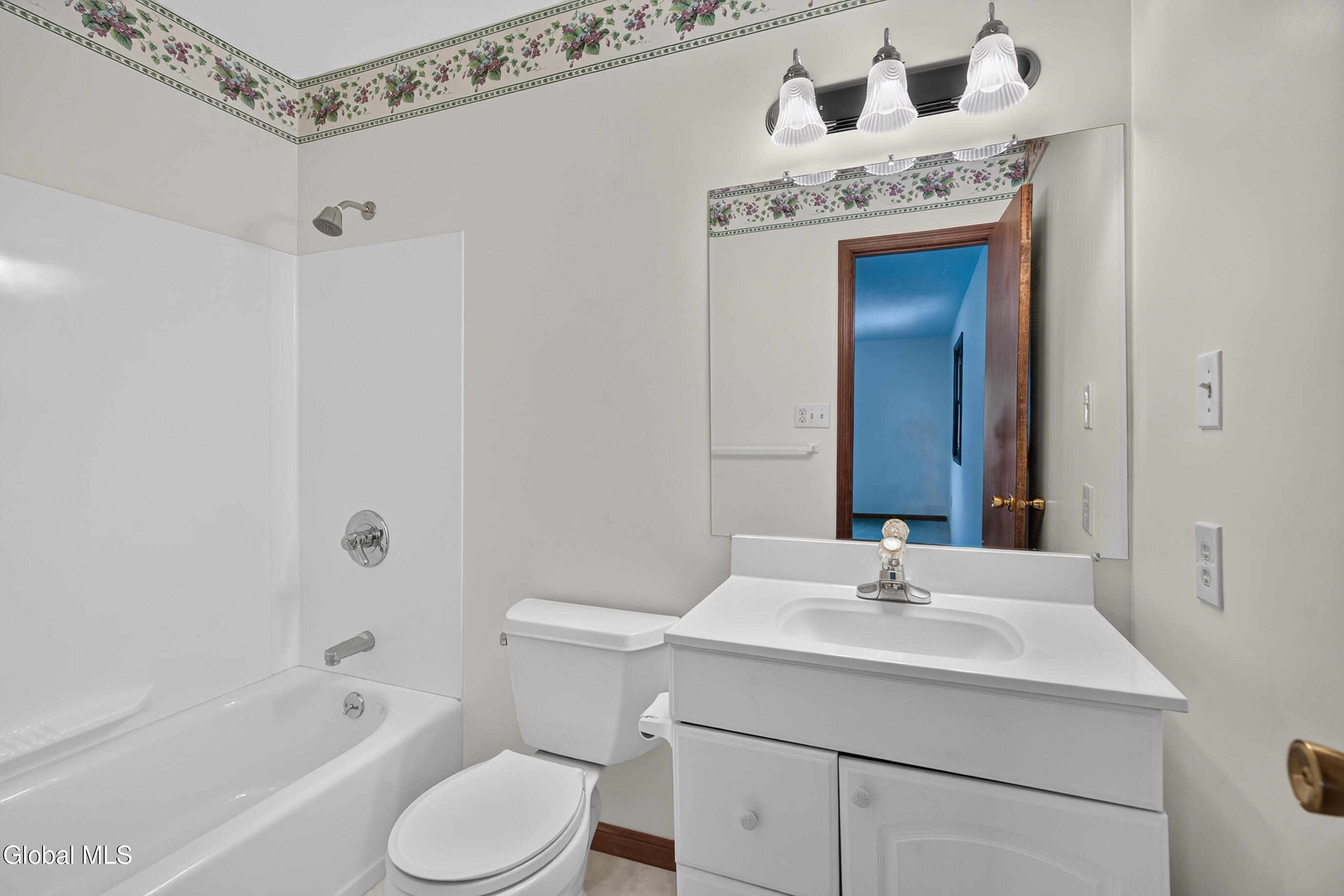 6 Durham Court Schenectady NY 12309