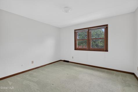 6 Durham Court Schenectady NY 12309