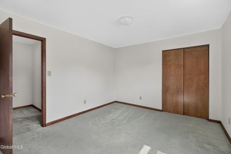 6 Durham Court Schenectady NY 12309