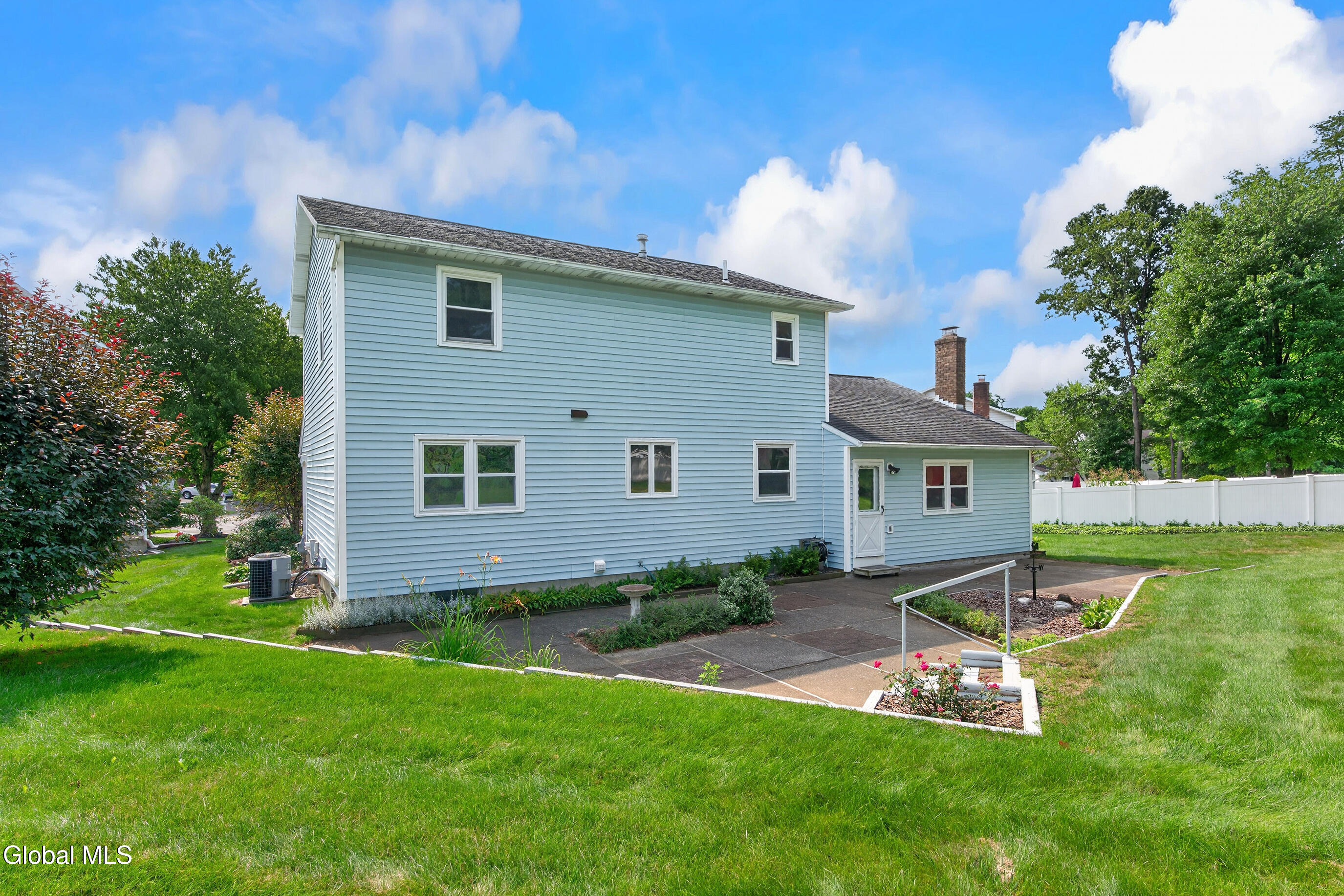 6 Durham Court Schenectady NY 12309
