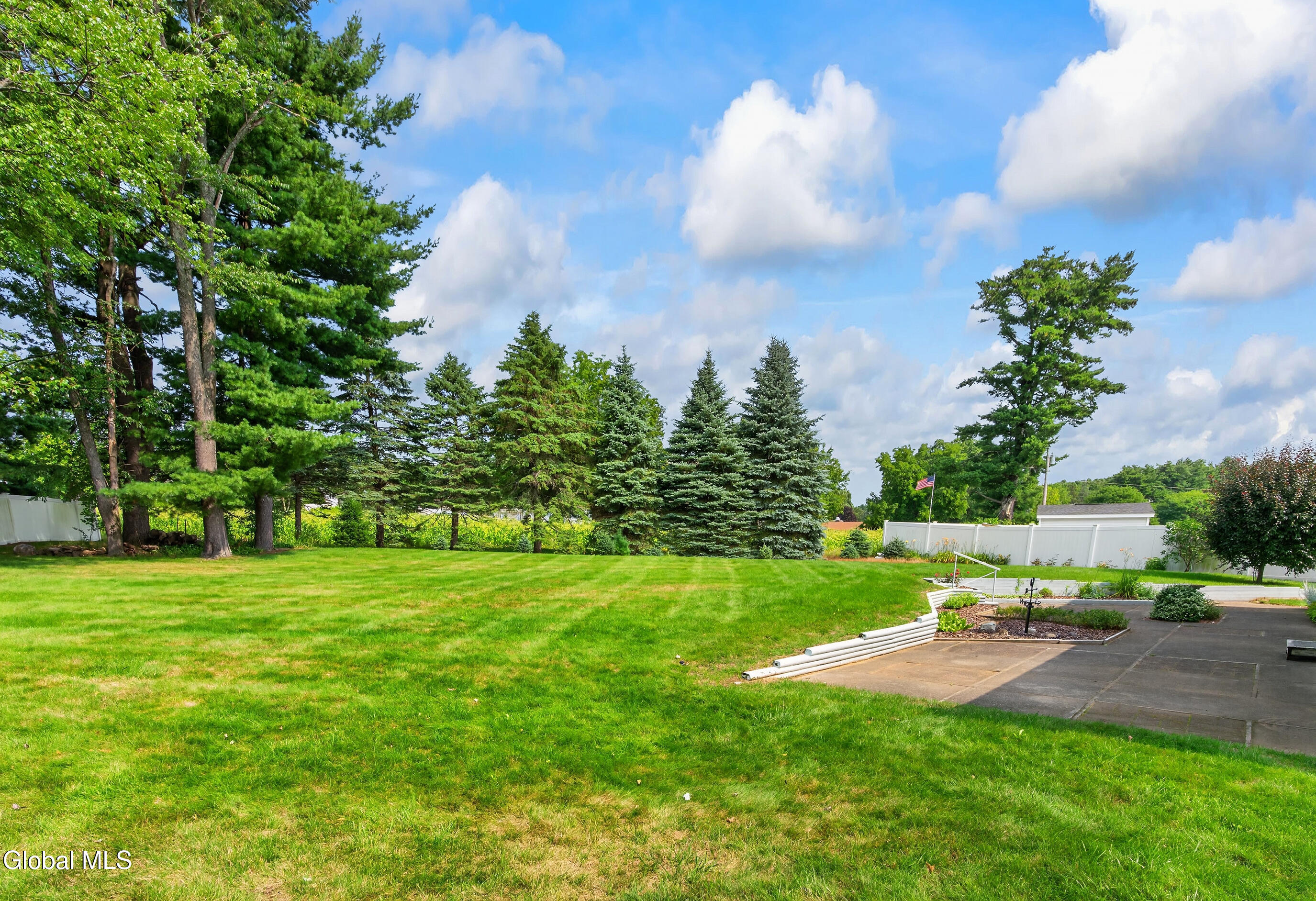 6 Durham Court Schenectady NY 12309