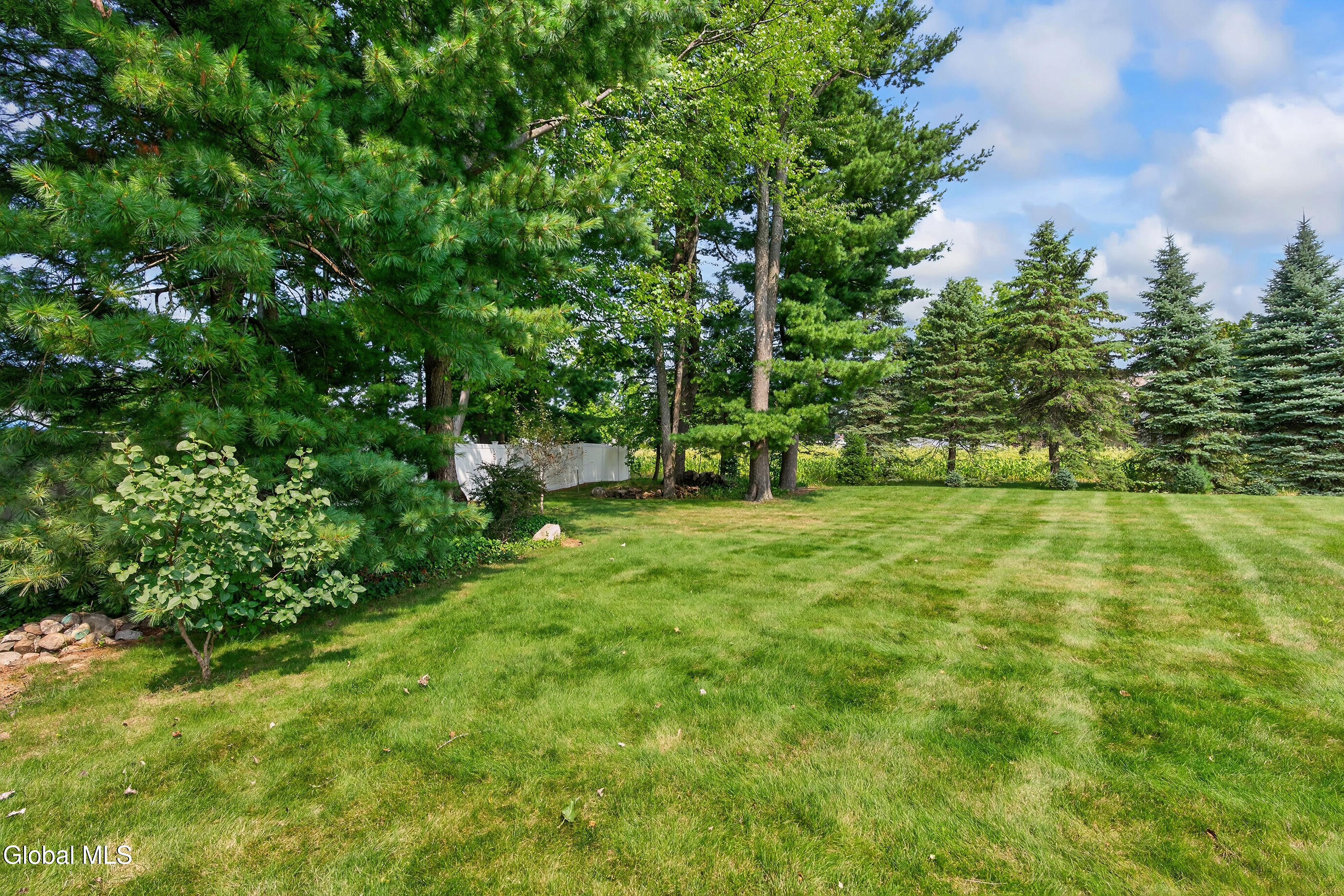 6 Durham Court Schenectady NY 12309