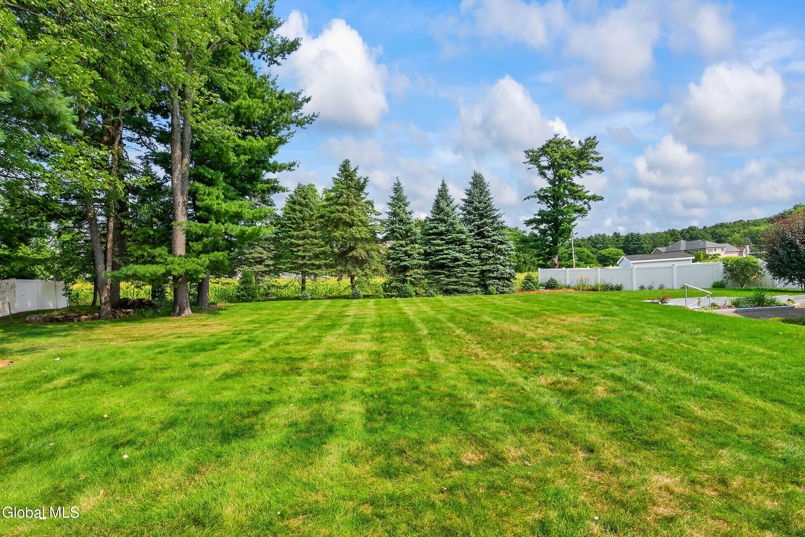 6 Durham Court Schenectady NY 12309