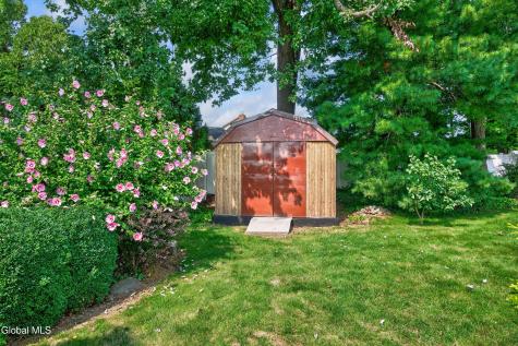 6 Durham Court Schenectady NY 12309