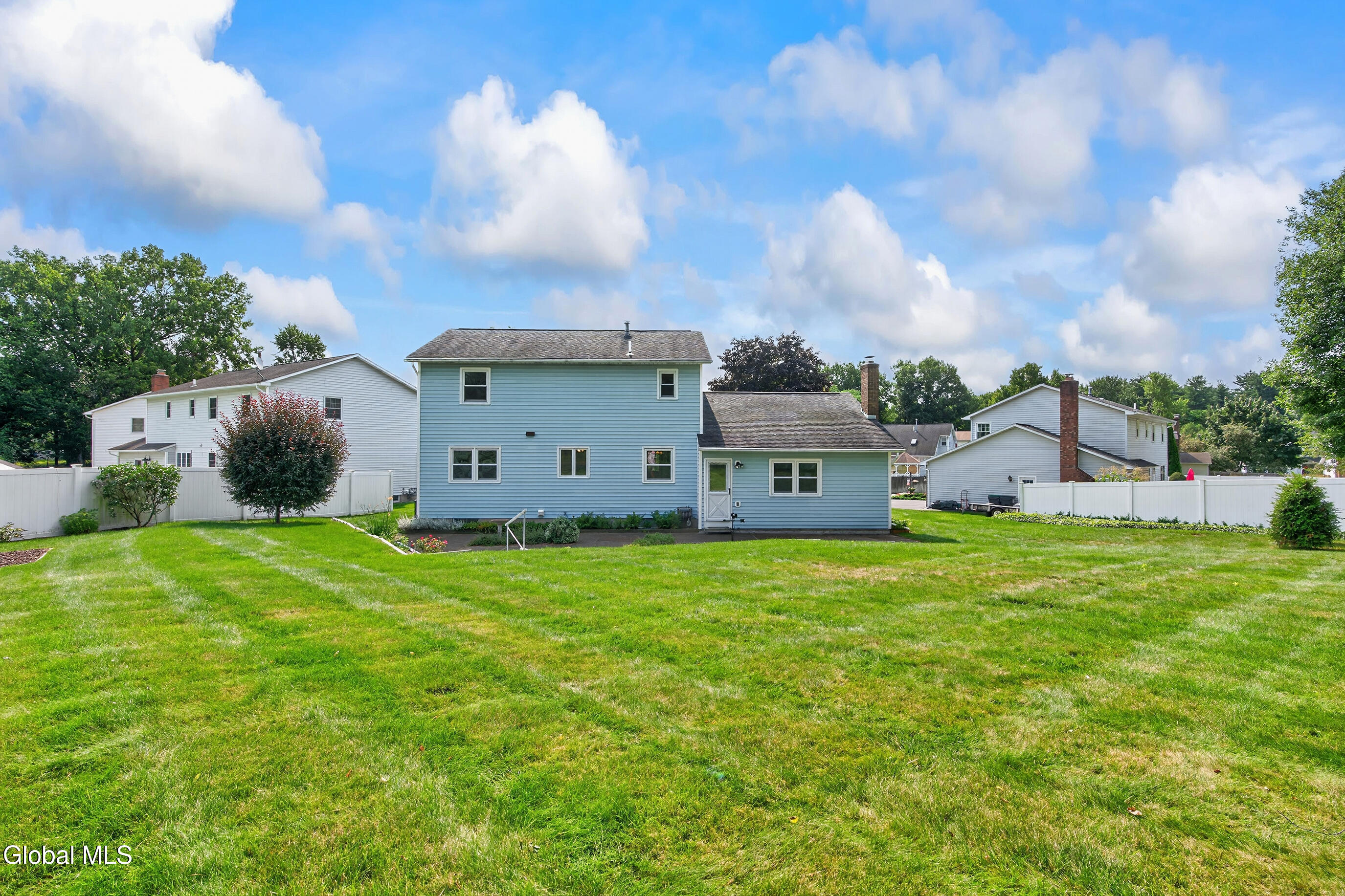 6 Durham Court Schenectady NY 12309