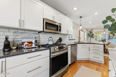 12 Commons Boulevard Halfmoon NY 12065