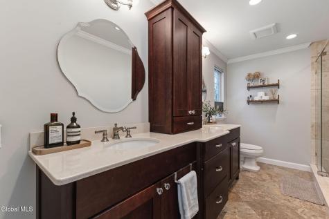 12 Commons Boulevard Halfmoon NY 12065