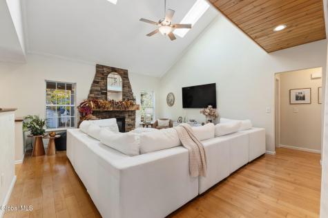 12 Commons Boulevard Halfmoon NY 12065