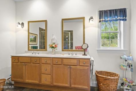 1032 Di Bella Drive Schenectady NY 12303