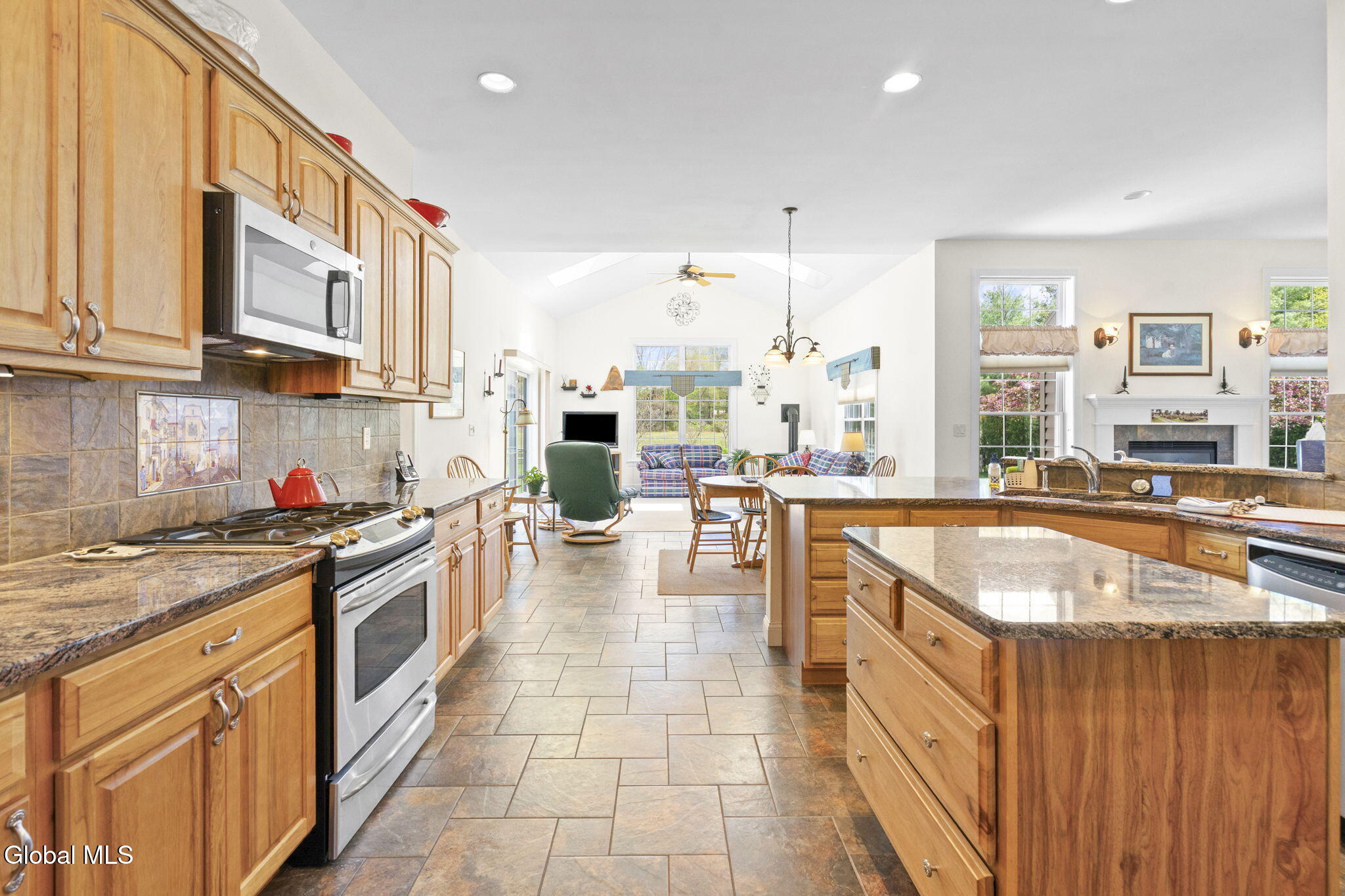 1032 Di Bella Drive Schenectady NY 12303