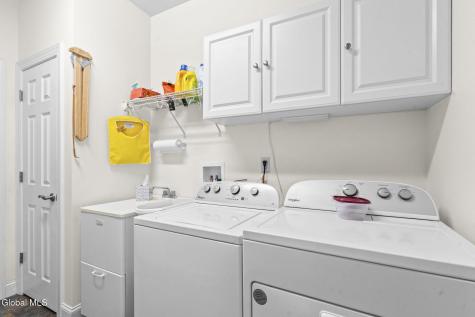 1032 Di Bella Drive Schenectady NY 12303