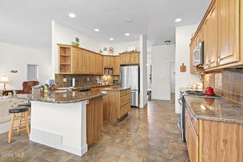 1032 Di Bella Drive Schenectady NY 12303