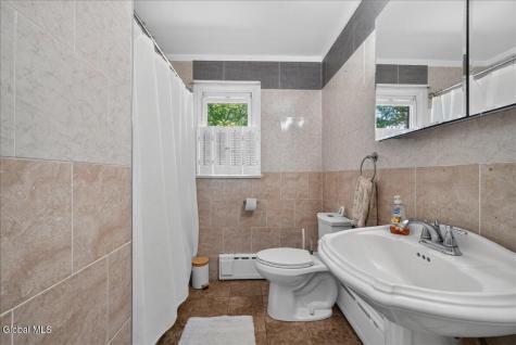17 Pheasant Court Wynantskill NY 12198