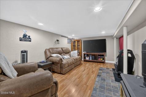 17 Pheasant Court Wynantskill NY 12198