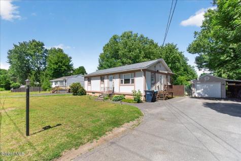 17 Pheasant Court Wynantskill NY 12198