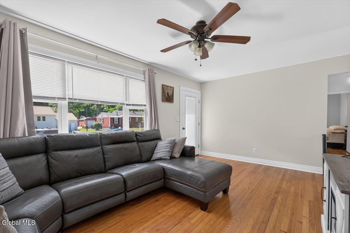 17 Pheasant Court Wynantskill NY 12198