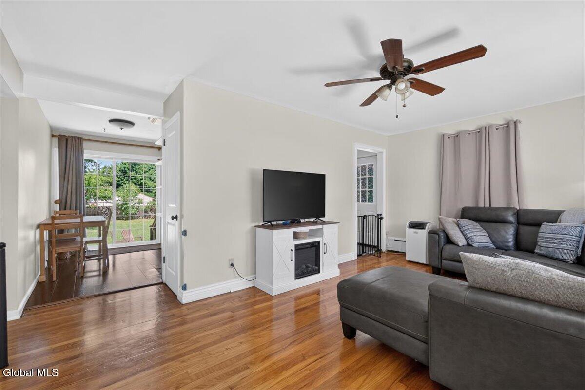 17 Pheasant Court Wynantskill NY 12198