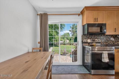 17 Pheasant Court Wynantskill NY 12198