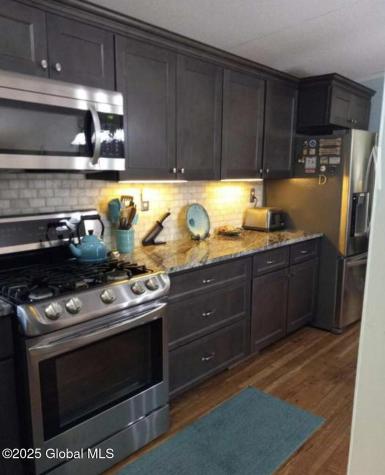 8 S 40th Road Hadley NY 12835