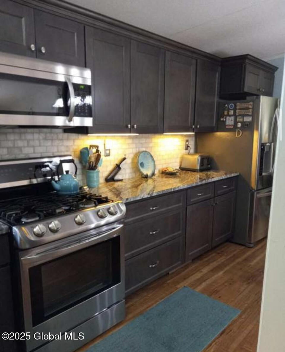 8 S 40th Road Hadley NY 12835