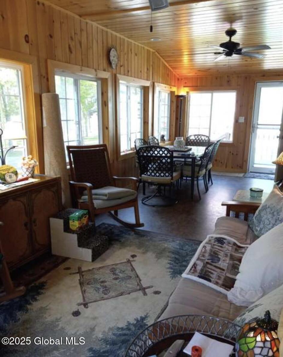 8 S 40th Road Hadley NY 12835