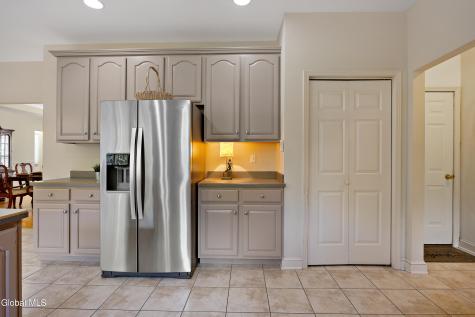 87 Jessica Lane Niskayuna NY 12309