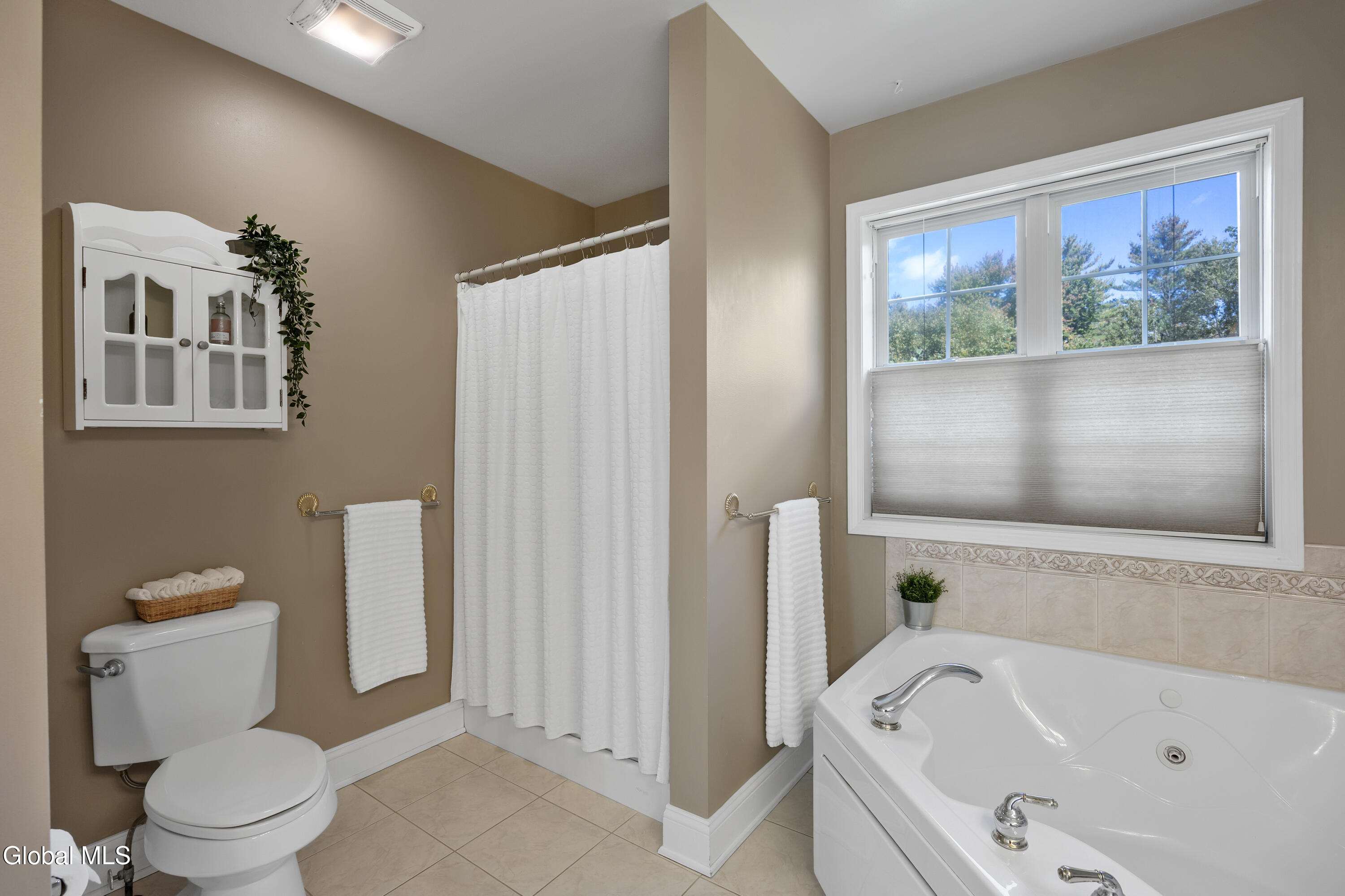 87 Jessica Lane Niskayuna NY 12309