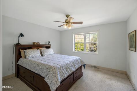 87 Jessica Lane Niskayuna NY 12309
