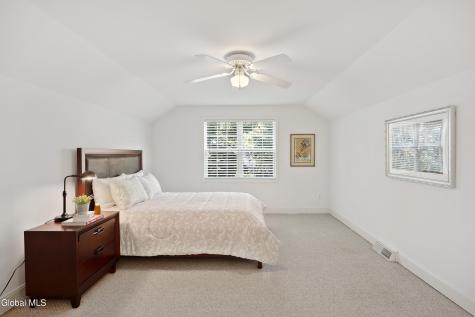 87 Jessica Lane Niskayuna NY 12309
