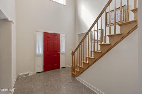 87 Jessica Lane Niskayuna NY 12309