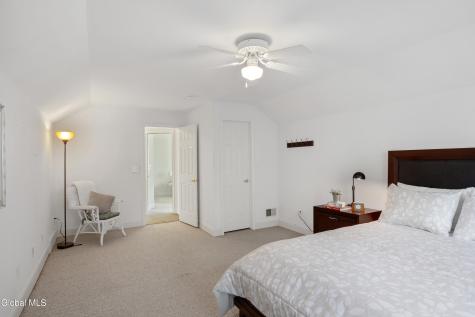 87 Jessica Lane Niskayuna NY 12309