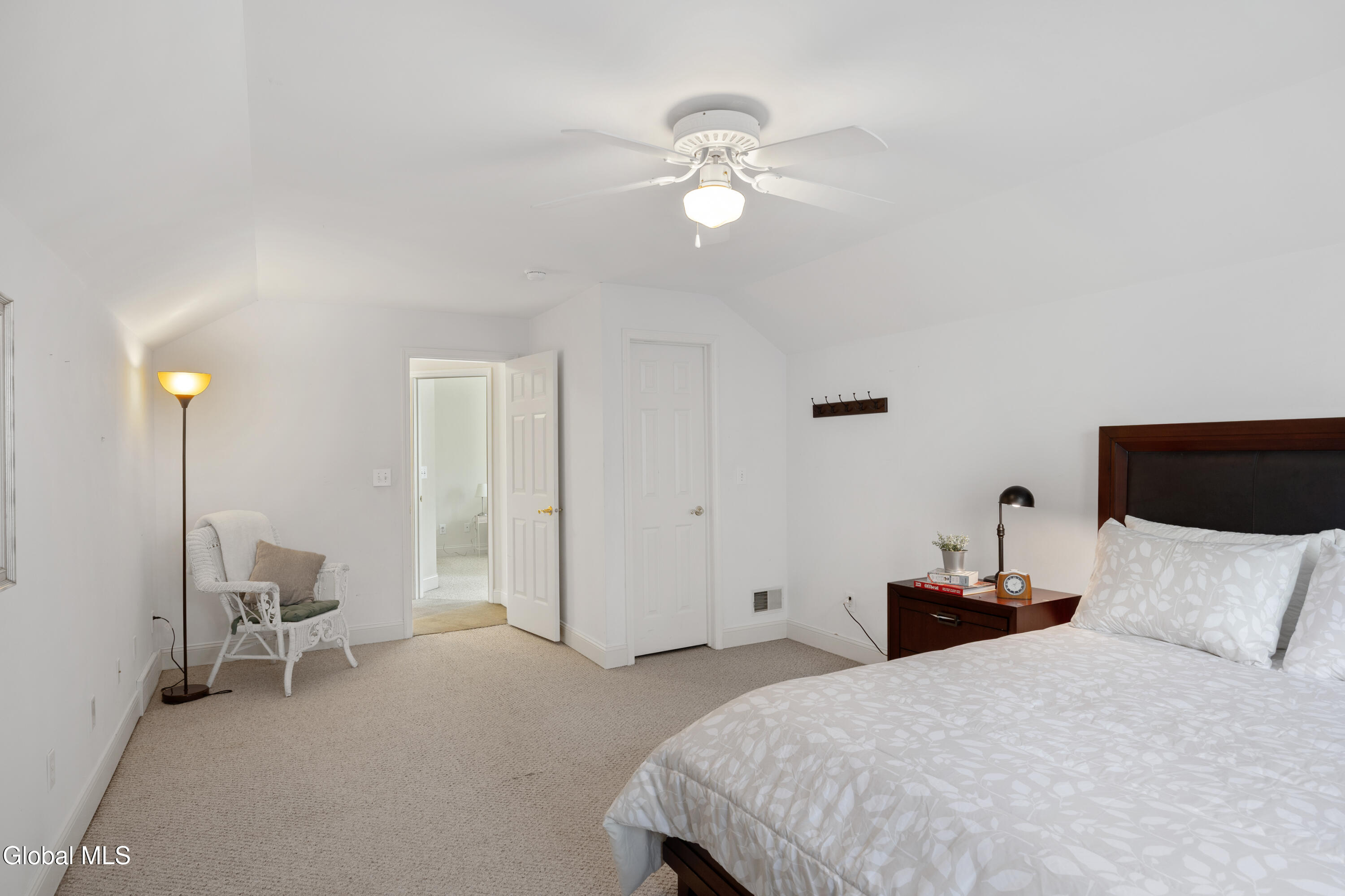 87 Jessica Lane Niskayuna NY 12309