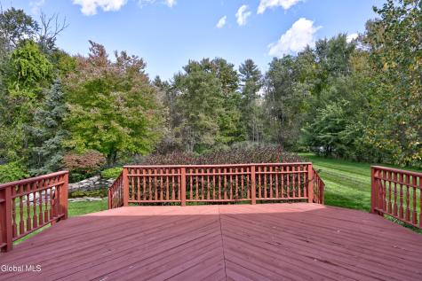 87 Jessica Lane Niskayuna NY 12309