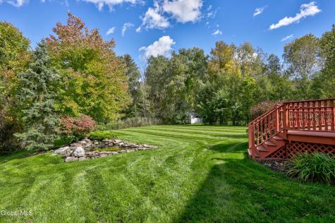 87 Jessica Lane Niskayuna NY 12309