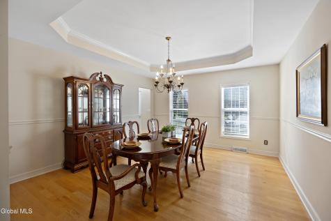 87 Jessica Lane Niskayuna NY 12309