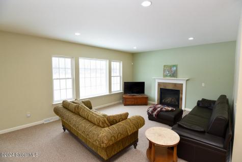80 Sheldon Drive Mechanicville NY 12118
