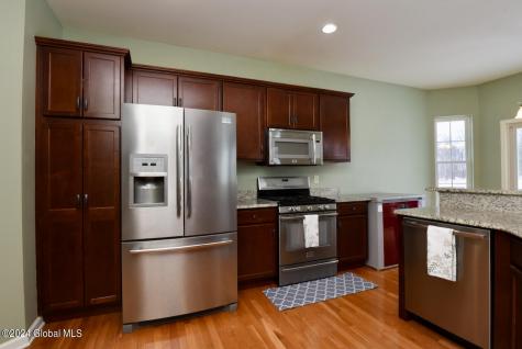 80 Sheldon Drive Mechanicville NY 12118