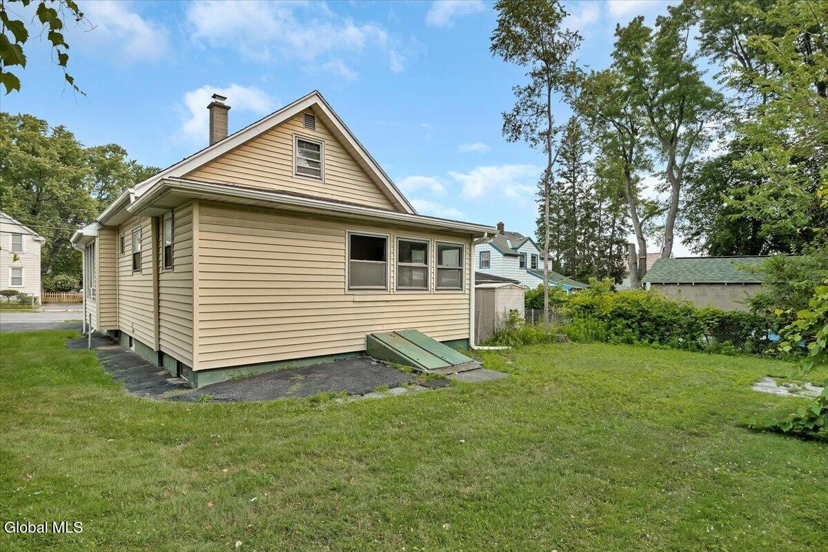 17 Tremont Street Albany NY 12205