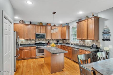 33 Praise Lane Glenville NY 12302