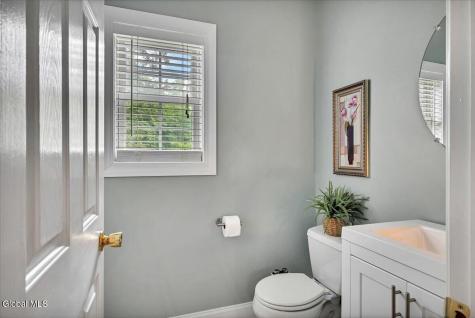 33 Praise Lane Glenville NY 12302