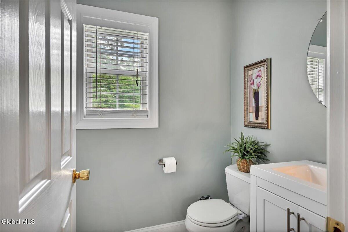 33 Praise Lane Glenville NY 12302