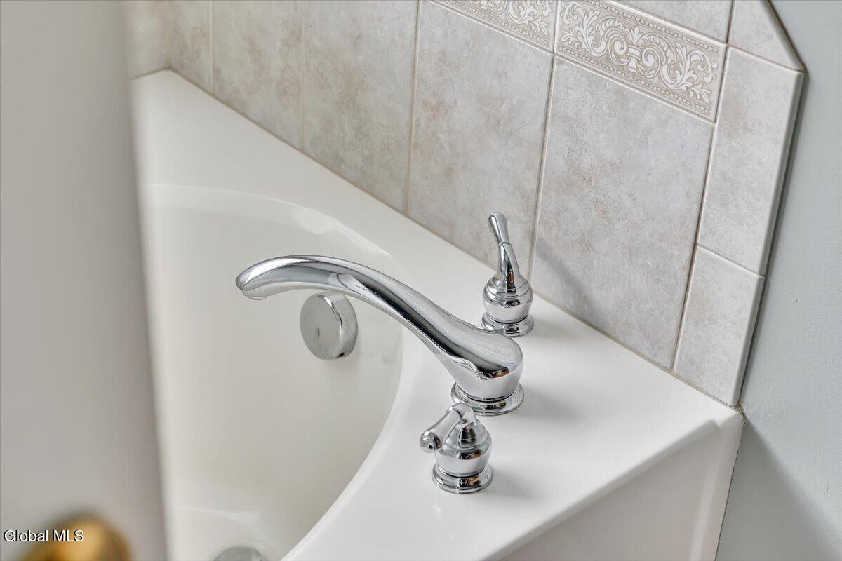 33 Praise Lane Glenville NY 12302