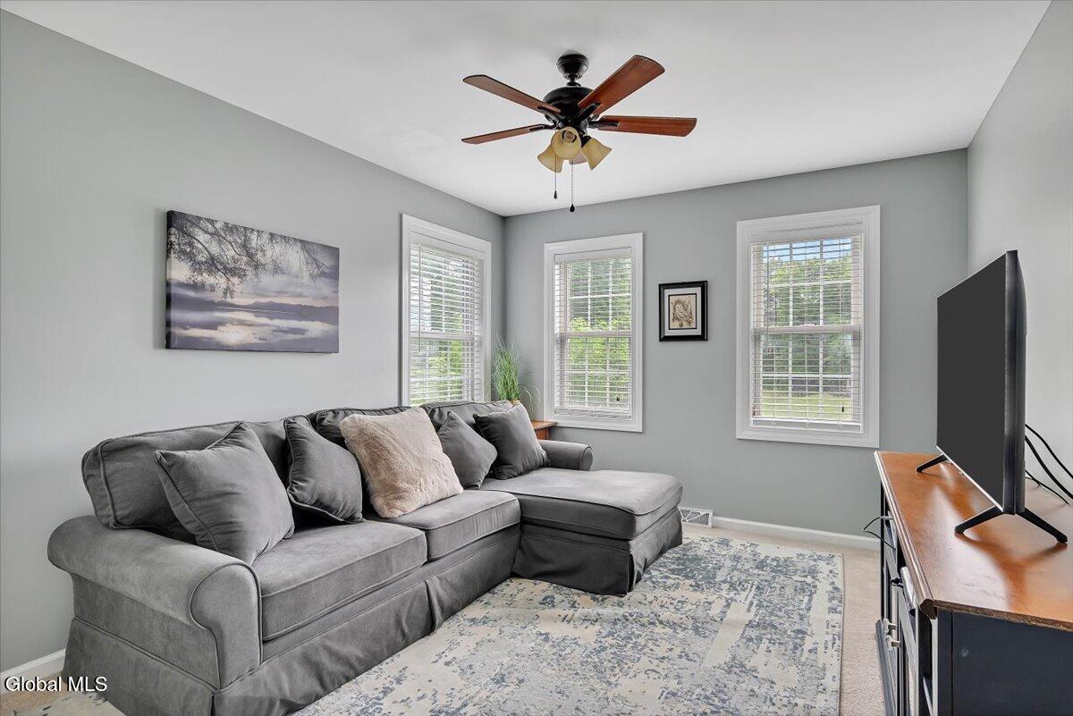 33 Praise Lane Glenville NY 12302