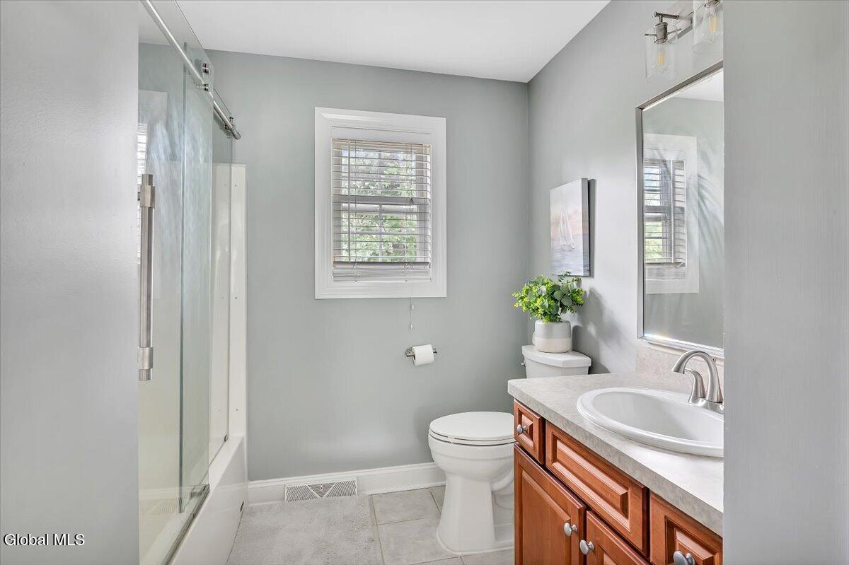 33 Praise Lane Glenville NY 12302
