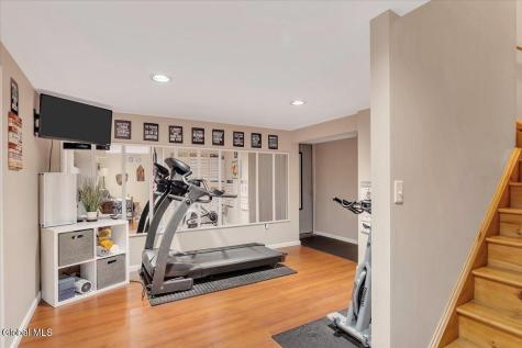 33 Praise Lane Glenville NY 12302
