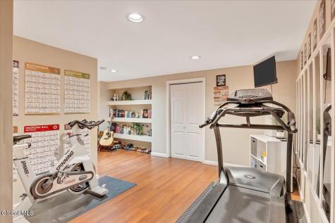 33 Praise Lane Glenville NY 12302
