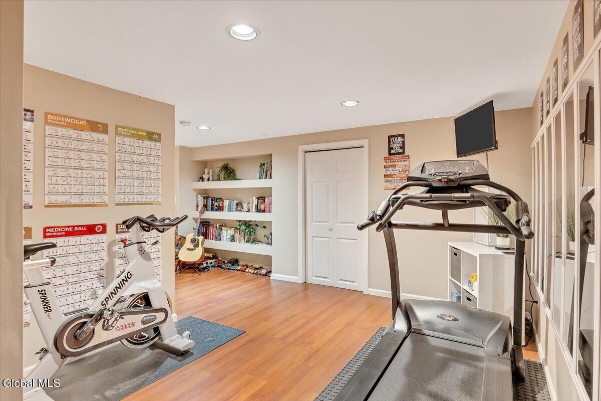 33 Praise Lane Glenville NY 12302