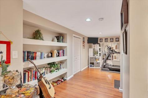 33 Praise Lane Glenville NY 12302