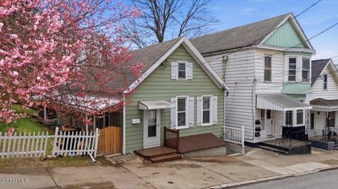 27 Lincoln Avenue Troy NY 12180