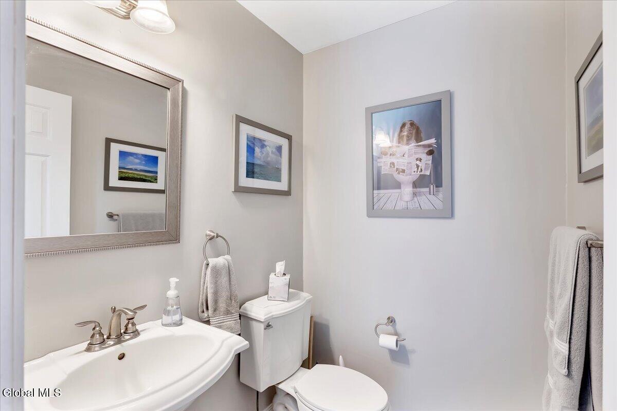 53 N Nassau Lane Averill Park NY 12018